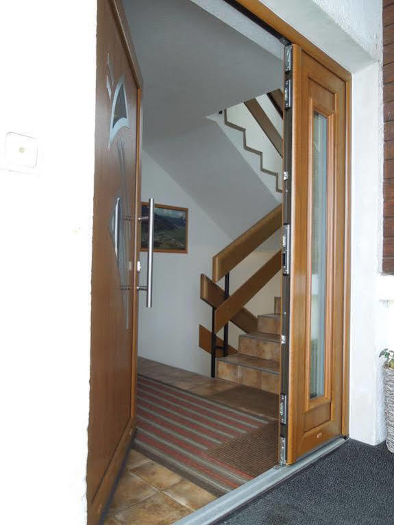 Haus Bergkranz Bed and Breakfast Lermoos Exteriör bild
